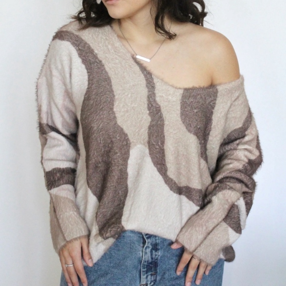 POL Amber Sweater size small